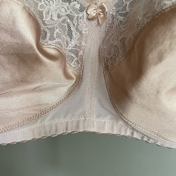 Glamorise Magic Lift Full Figure Wireless Support Bra Blush Sz 36J Nude Tan Lace - Picture 11 of 16